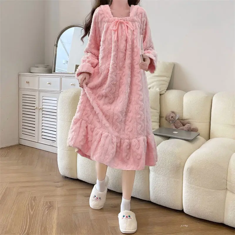 Korean style velvet thickened coral velvet long nightgown women winter 2023 new home wear winter pajamas winter fashion style