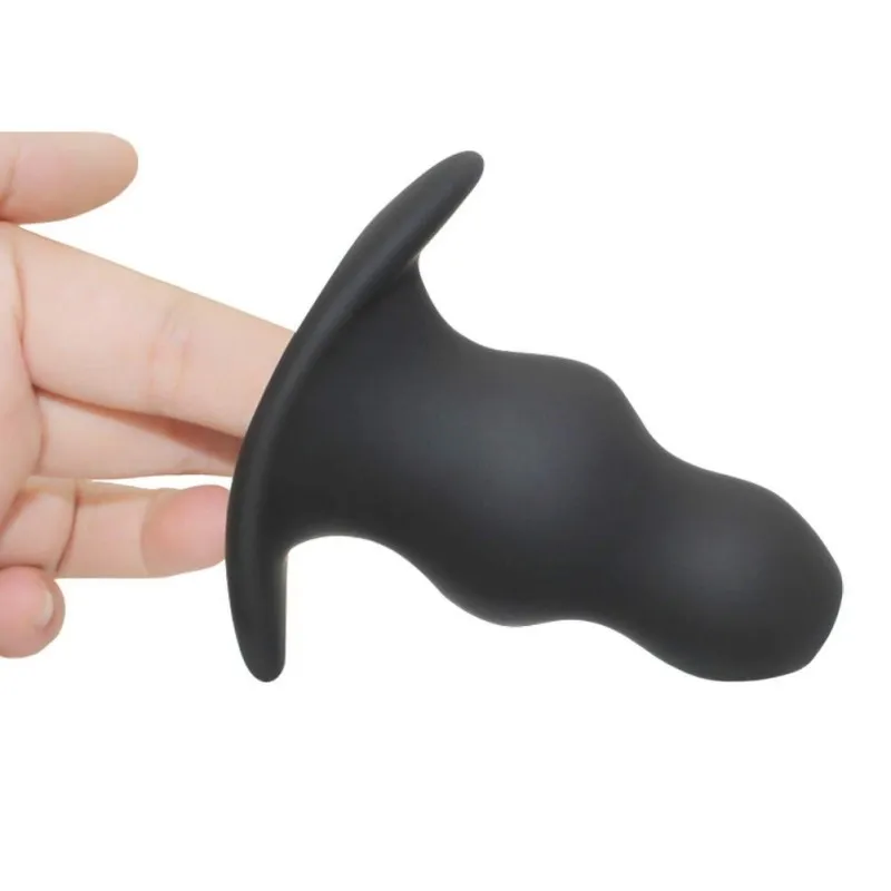 Yalangoch tanadagi tatuirovkaning fotosurati