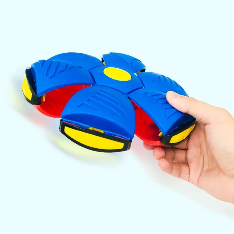 Jouets pour chiens volant UFO soucoupe balle interactive – Les Canins  Branchés