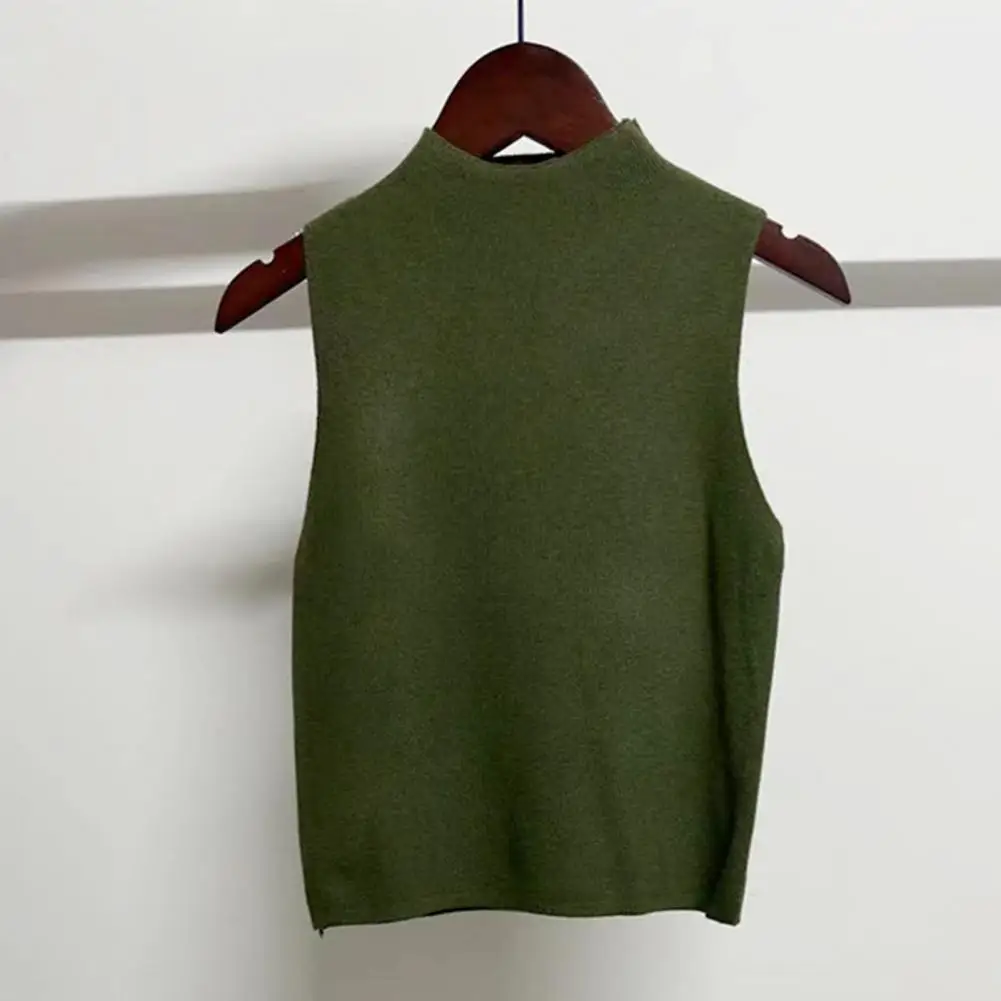 Рисунок 2 - Однотонный вязаный жилет