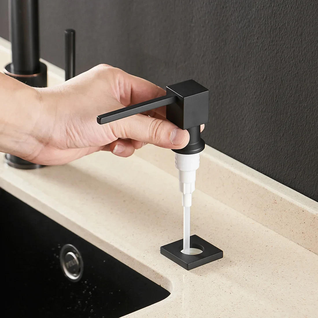 Soap dispenser Soap pump Soap dispenser head Deck Mounted Kitchen Soap Dispensers Square Black Finished Soap Dispensers Kitchen Built in Counter top Dispenser 2306