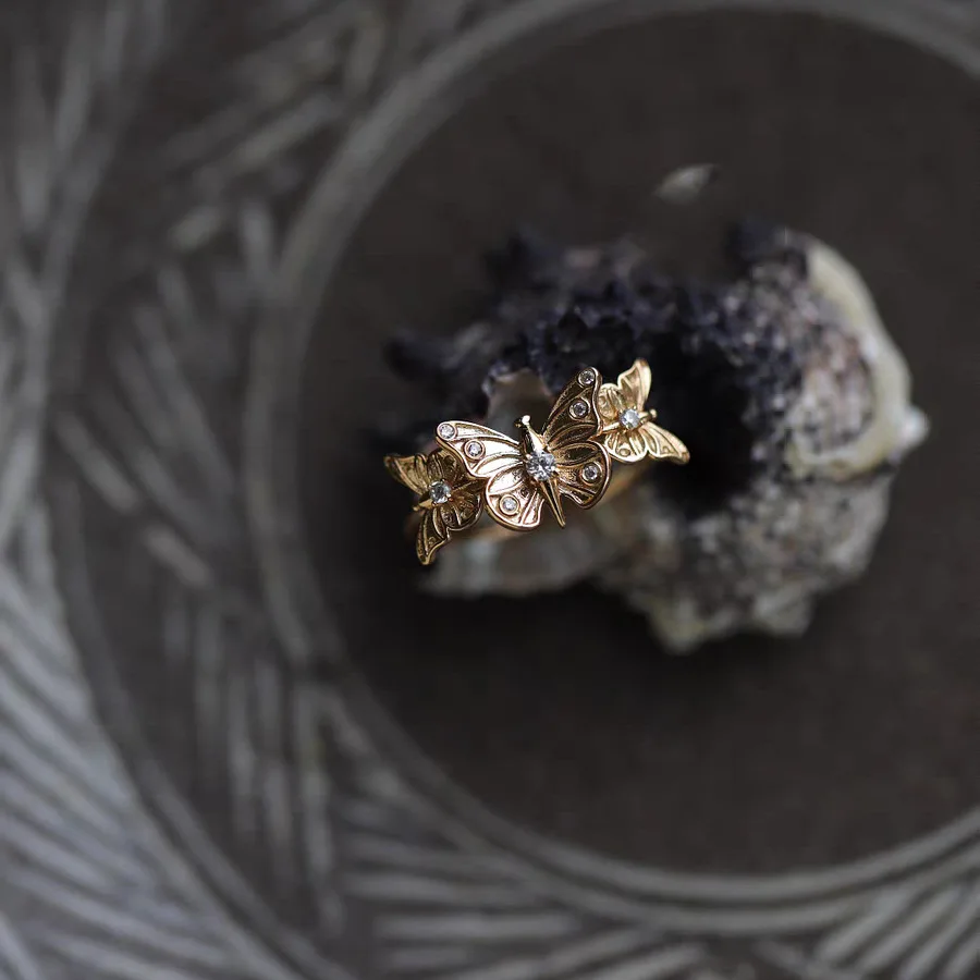 Gorgeous Gold Color Fine Carved Butterfly Wing Texture Zircon Butterfly Ring Women's Exquisite High End Party Jewelry Ring