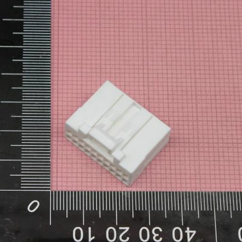 10 Pezzi Connettore Tyco Originale 9-1318118-9 Dynamic 2000 Bianco 20P Guscio In Gomma Madre