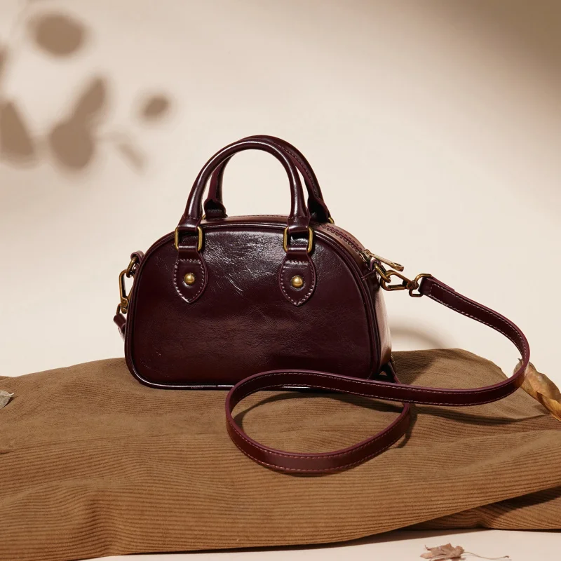 New High End Niche Bowling Bag for Women Trendy Single Shoulder Crossbody Handbag Versatile Boston Style