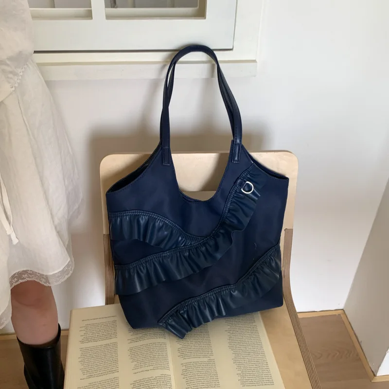 Large Capacity Fashionable Pleated Tote Bag Women's Korean Style Commuter Shoulder Bag Soft Polyester Lining Zipper Closure