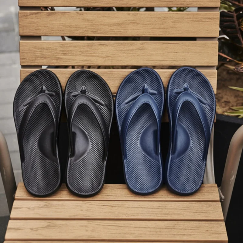 Men's Flip flops Non-slip flat sandals EVA Summer Women's Slippers Lightweight casual beach shoes Solid bathroom slippers summer sandals