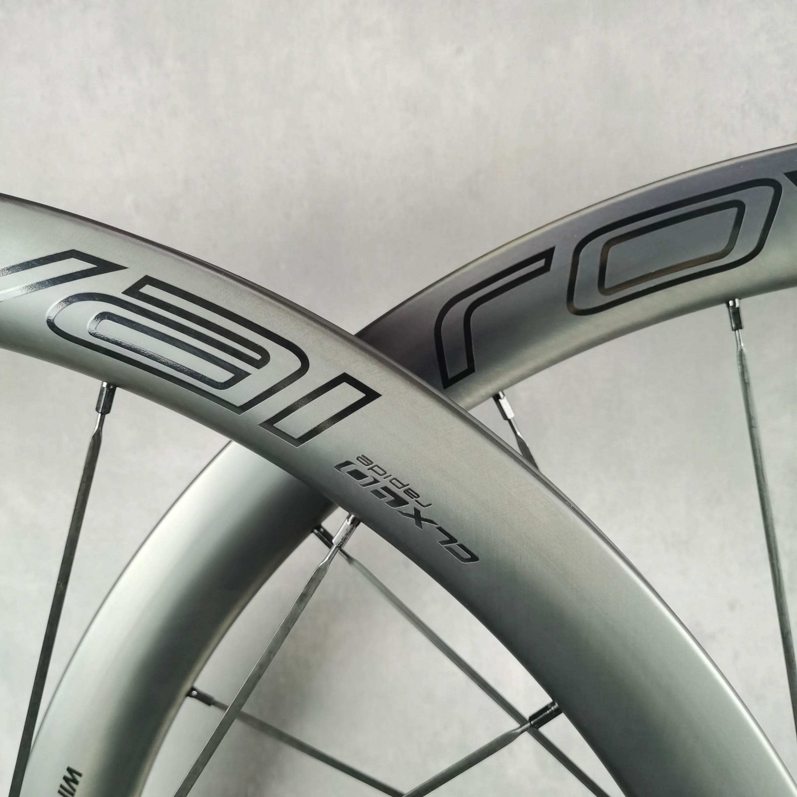 

700C Carbon Wheels V Brake 38/45/50/60mm Depth 25/23mm Width Road Bike UD Matte/Glossy Finish Novatec Hub Shiman0 11v