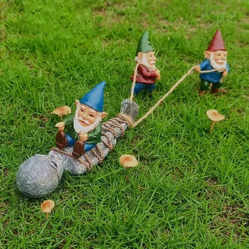 Funny Garden Gnome Grab Alien Statue Garden Decor Weatherproof And Durable Perfect For Outside Lawn Patio Yard Decoration