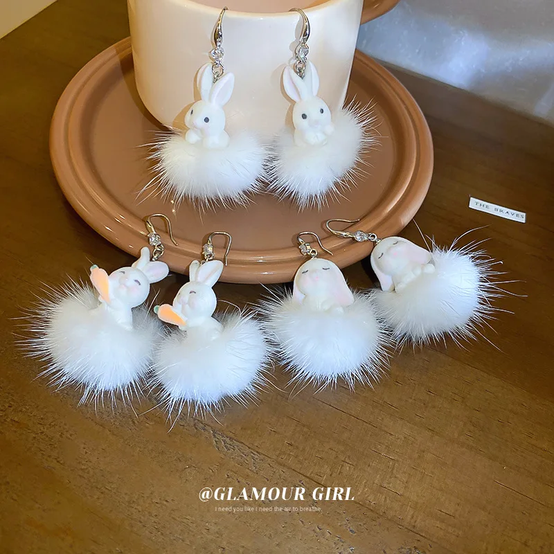 

Autumn Winter Easter Earrings for Women Furry Rabbit Hare Carrot Korean Lovely Fashion Fur White Bunny Gift Jewelry Accessories