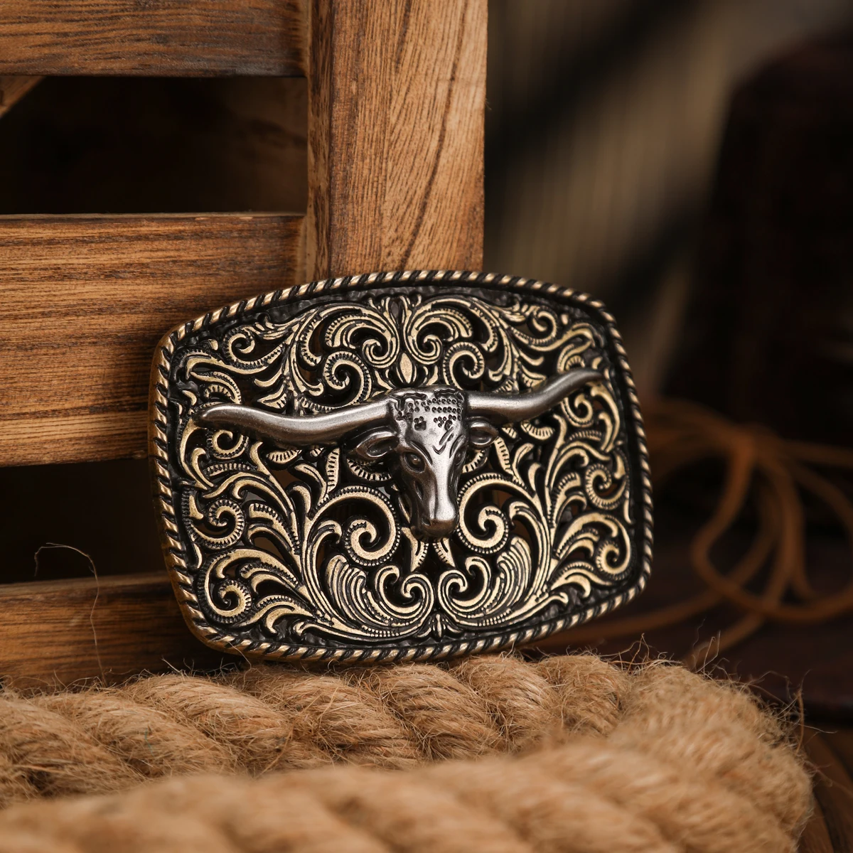 Vintage Western-Style Metal Belt Buckle