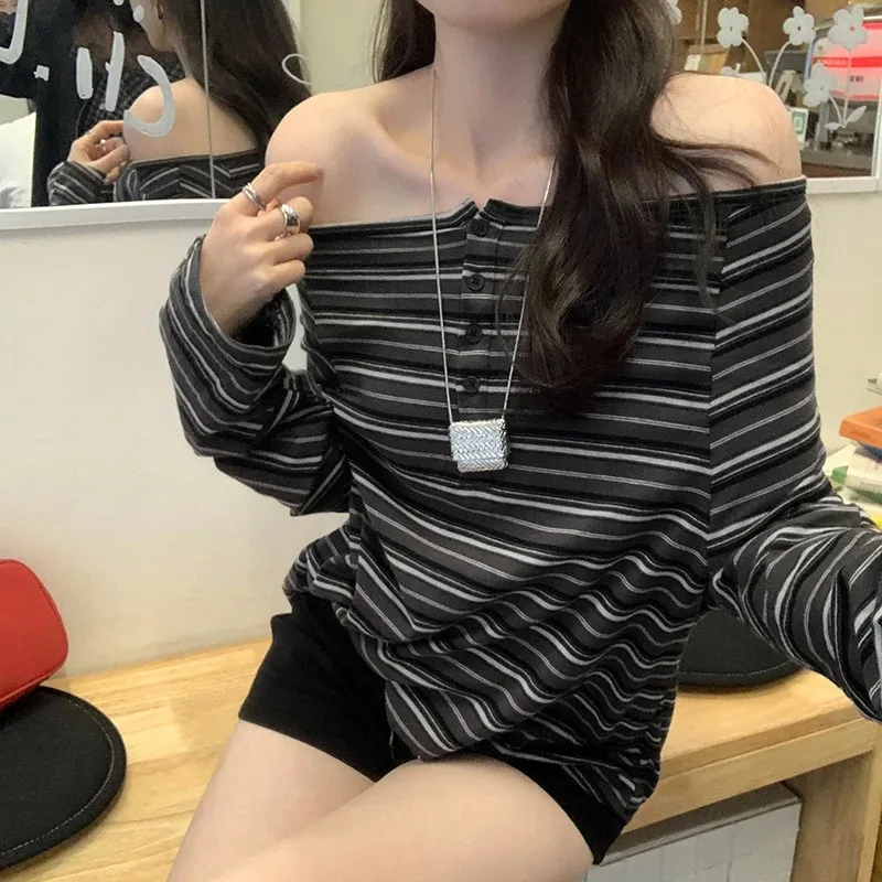 트렌디한 오프숄더 스트라이프 티셔츠 ? 루즈핏 슬래시넥 긴소매, 봄용 빈티지 캐주얼 스트리트웨어, 다용도 & 부드러운 소재