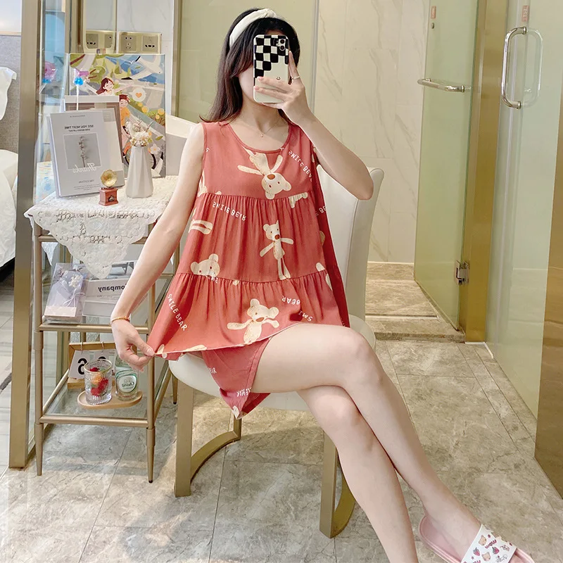 Рисунок 5 - Желтый Атласный пижамный комплект с цветочным принтом