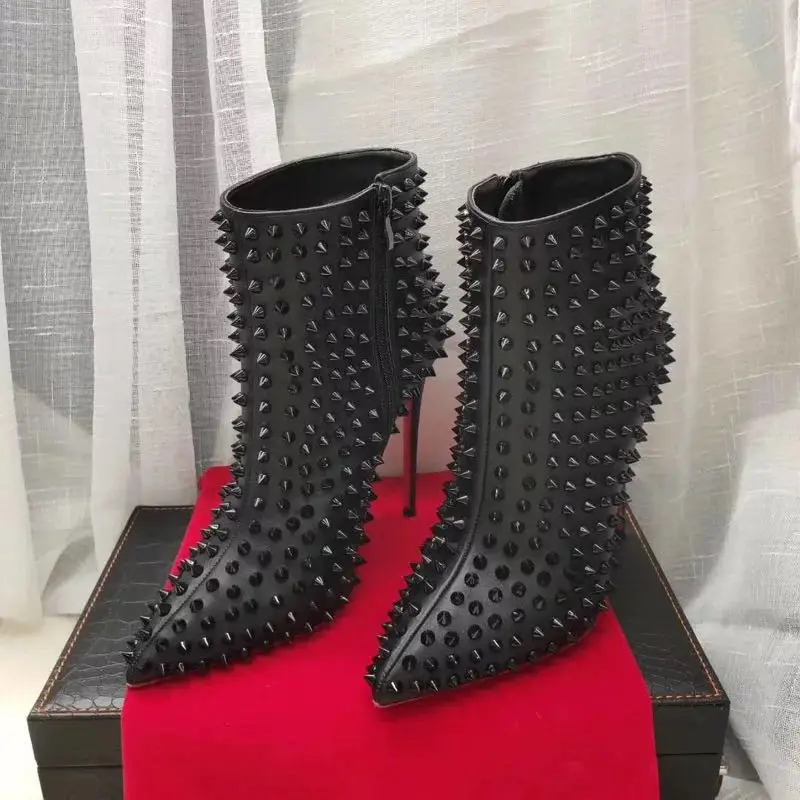 

European and American Women's Black Full Body Rivet Pointed Thin High Heel Large Size Short Boots