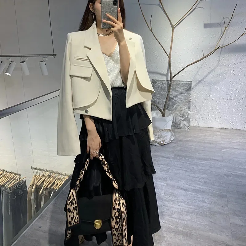 Short Small Suit Jacket Lady 2023 Spring  Autumn New Western Style Suit Jacket Female Blazer Mujer Vintage White Top Gray Blouse images - 6