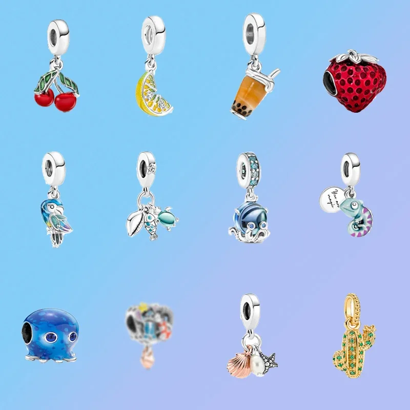 

Кулон из серебра 2022 пробы в виде клубники с цветком вишни