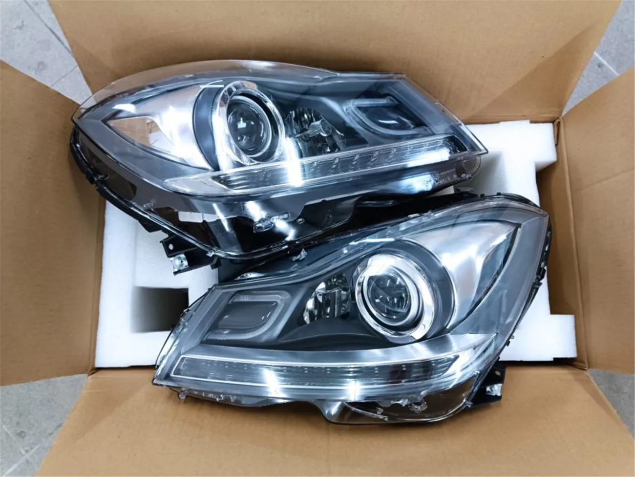 

Car Accessories Xenon Lamp For 2013-2016 Mercedes Benz C Class W204 C180 C200 Headlight Original Headlamp Assembly Auto Lighting