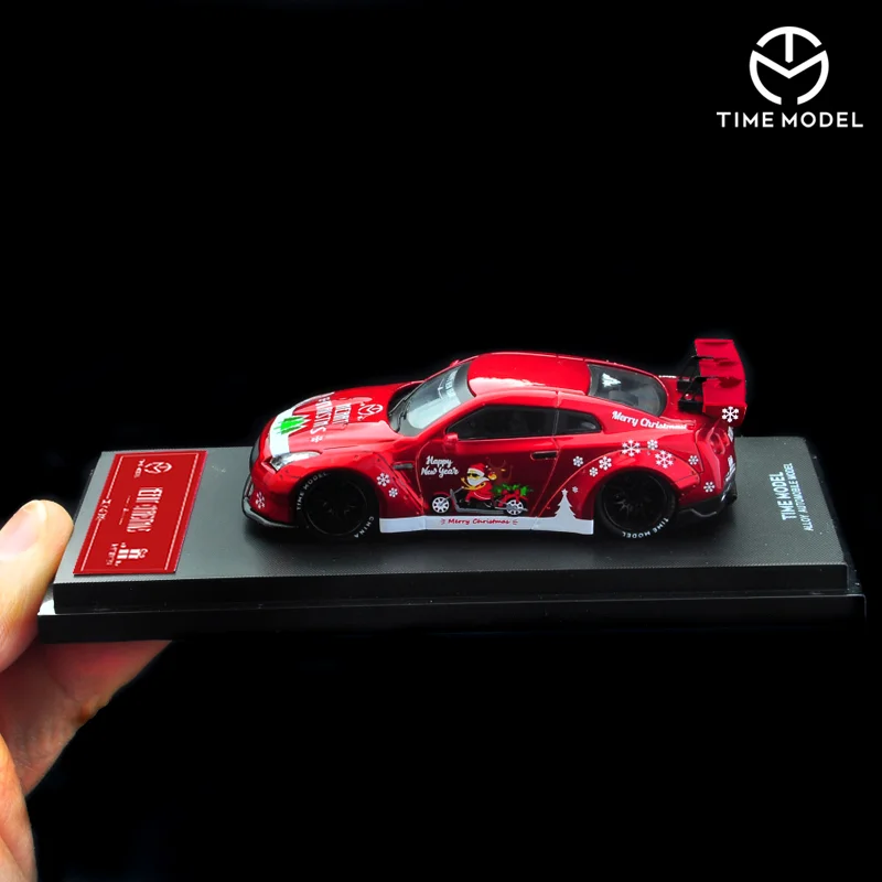 TimeMicro1:64 skyline GTR R35 Christmas Edition Red high-tail simulation alloy car model 2