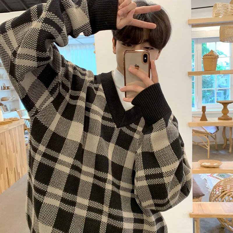 

2023 Men's V-neck Plaid Sweater Men's Korean Style Trendy Personalized Knitwear Autumn and Winter Linen Versatile Bottom Shirt