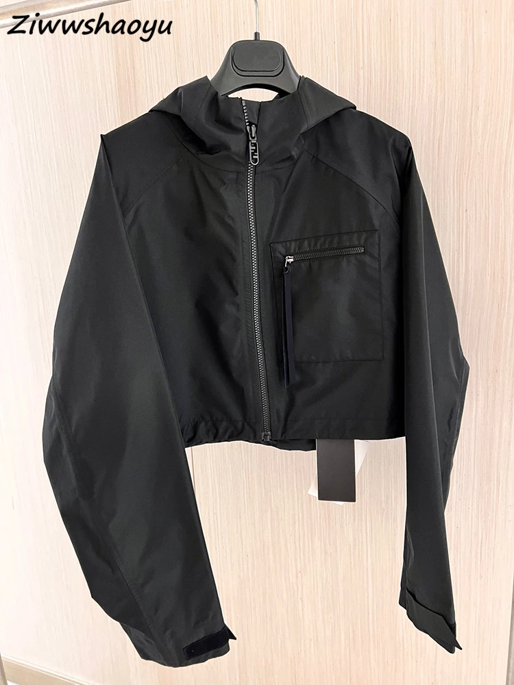 

High Quality Autumn Women Fashion Runway Designer Long Sleeve Pockets Loose Loose Hooded Short Coats Overcoat Black Jacket