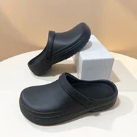 Sandales pour hommes avec semelles intégrées, confortables, légères, chaussures de travail imperméables pour chefs, chaussures d'infirmière pour femmes, pantoufles de jardin 2