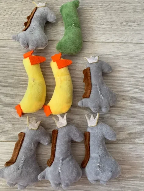 Catnip Plush Thumb Toy image 1