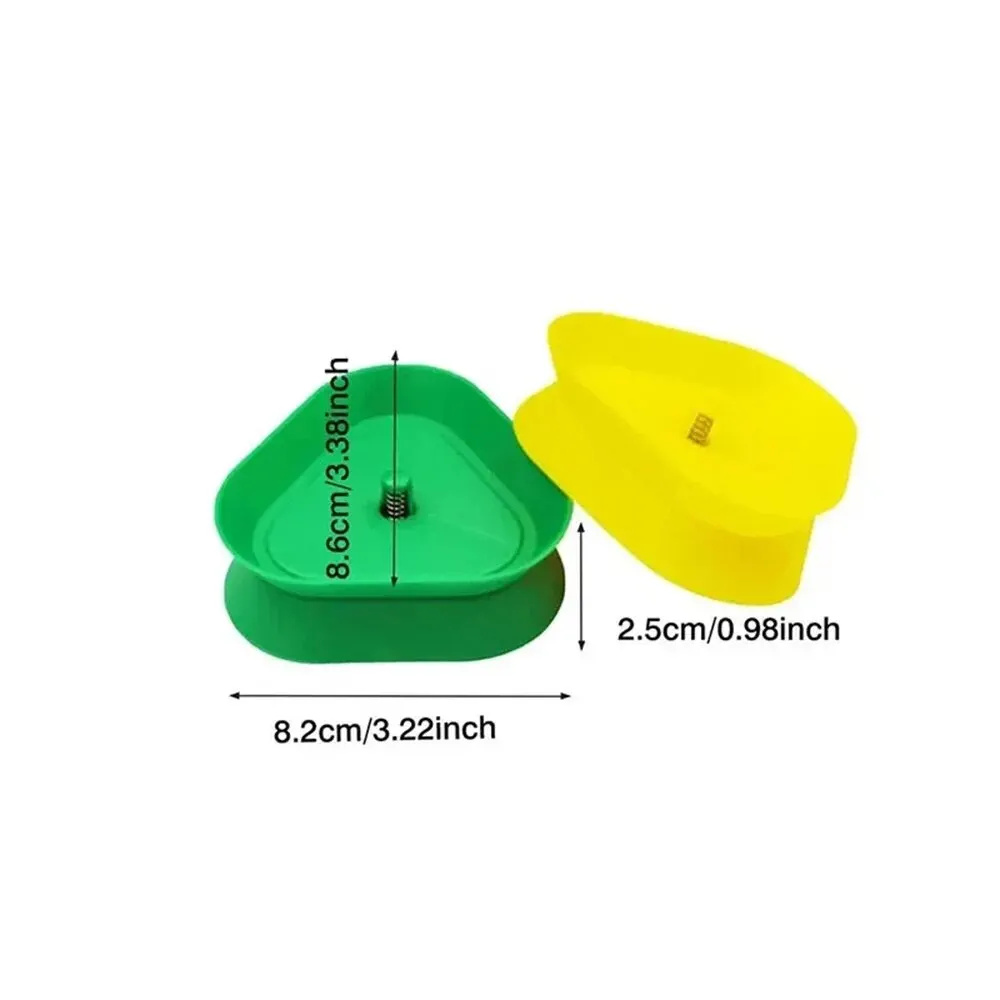 Triangle Shaped Playing Card Holder Poker Seat Board Game Cards Stand for Children Seniors 4pcs/set