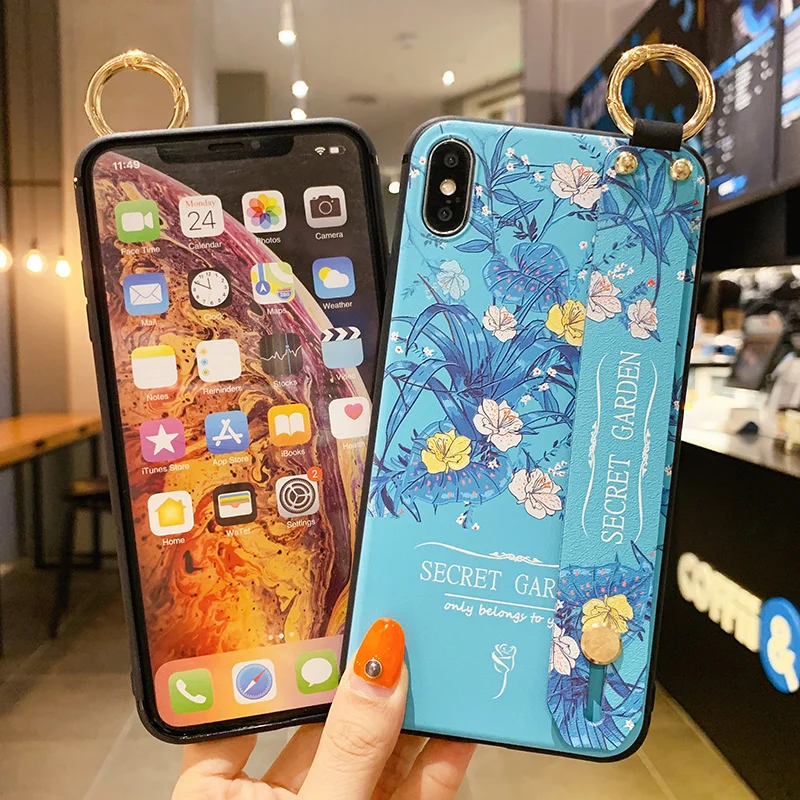 Floral Wrist Strap Phone Holder Cover