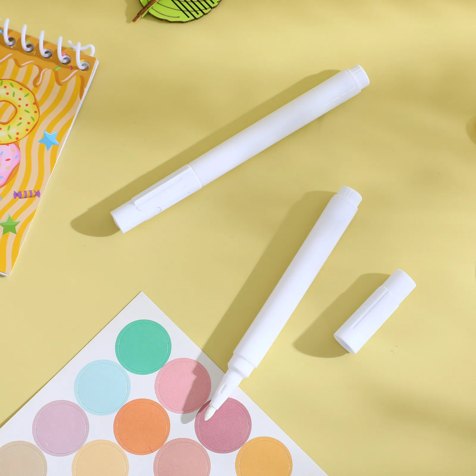 4Pcs 액체 분필 마커 유리 칠판 종이 플라스틱 거울 교육 예술 디자인을위한 흰색 지울 수있는 창 마커