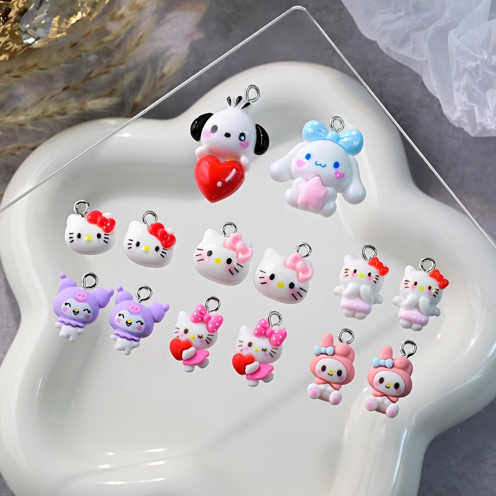 10개 귀여운 시나몬롤 헬로키티 네일 참 장식품 산리오 캐릭터 펜던트 DIY 귀걸이 쥬얼리 제작 레진 네일 데코레이션용