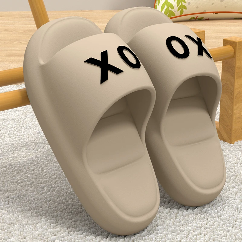 Fashionable personality flip-flops non-slip and comfortable slippers for couples to wear outdoors at home slippers for couples