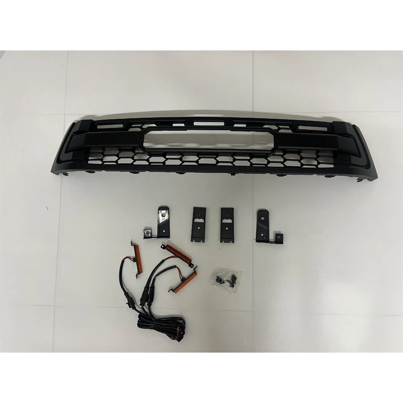 힐룩스 레이싱 그릴용 개조 GR 스타일 라디에이터 그릴, 토요타 힐룩스 레보 2015 2016 2017 2018용 LED 프론트 범퍼 마스크 커버