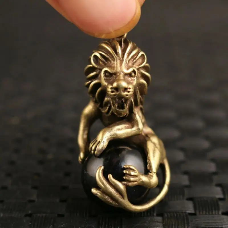 Chinese Bronze Hand Carved Leo Lion Statue Figure Collectable Pendant Netsuke
