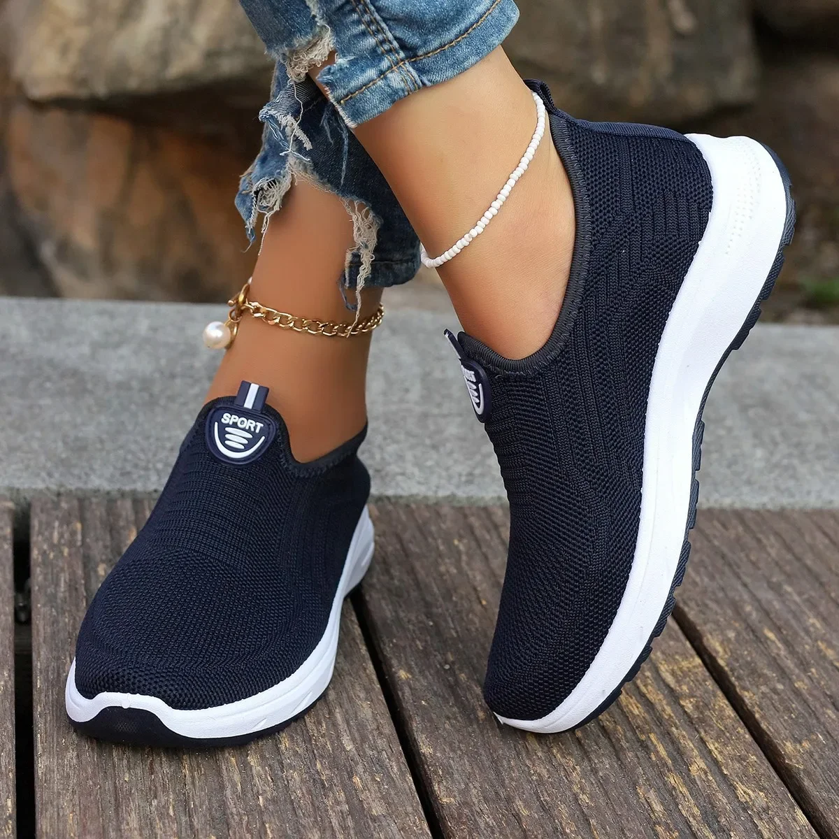 2024 New Summer Mesh Breathable Large Women's Casual Shoes Soft Sole Lightweight Women's One Step Single Step Shoes 4