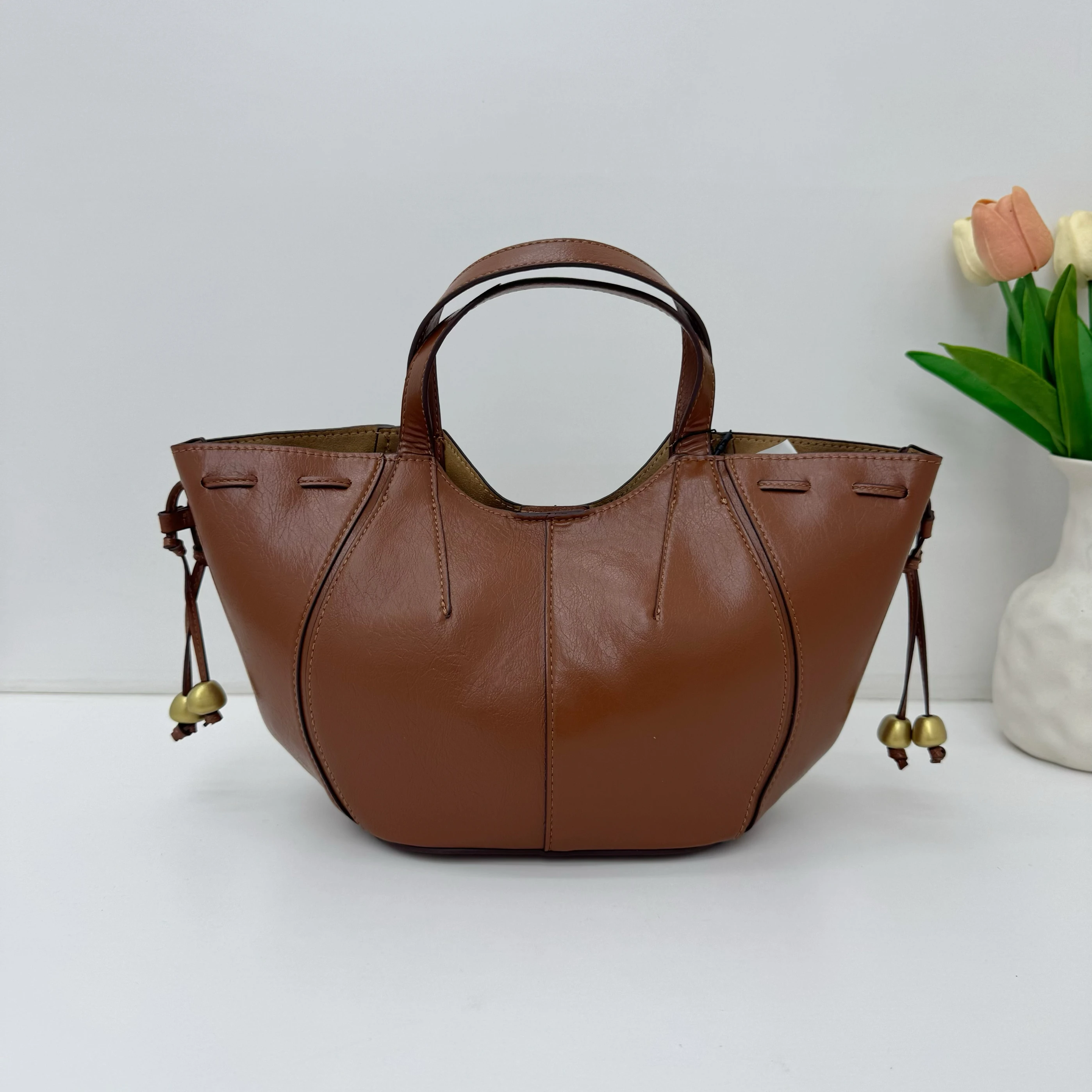 New 2025 Spanish Crossbody Women's Bag Basket Design Casual Mini Handbag Nylon Lining PU Material Medium Hardness