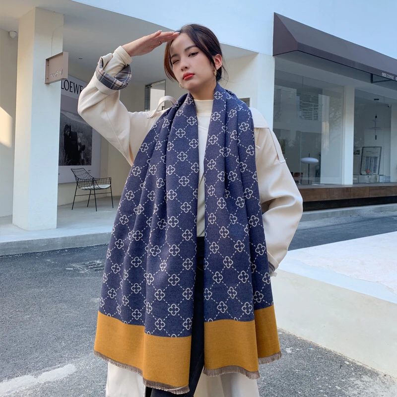 Classic Luxury Lady Designer Fashion Gift Wholesale Scarf New Style Women  Winter Warm Cashmere Tassel Pashmina Plaid Blanket Lv's Shawls Diamond  Lattice Scarf - China Designer Scarf and Replica Scarf price