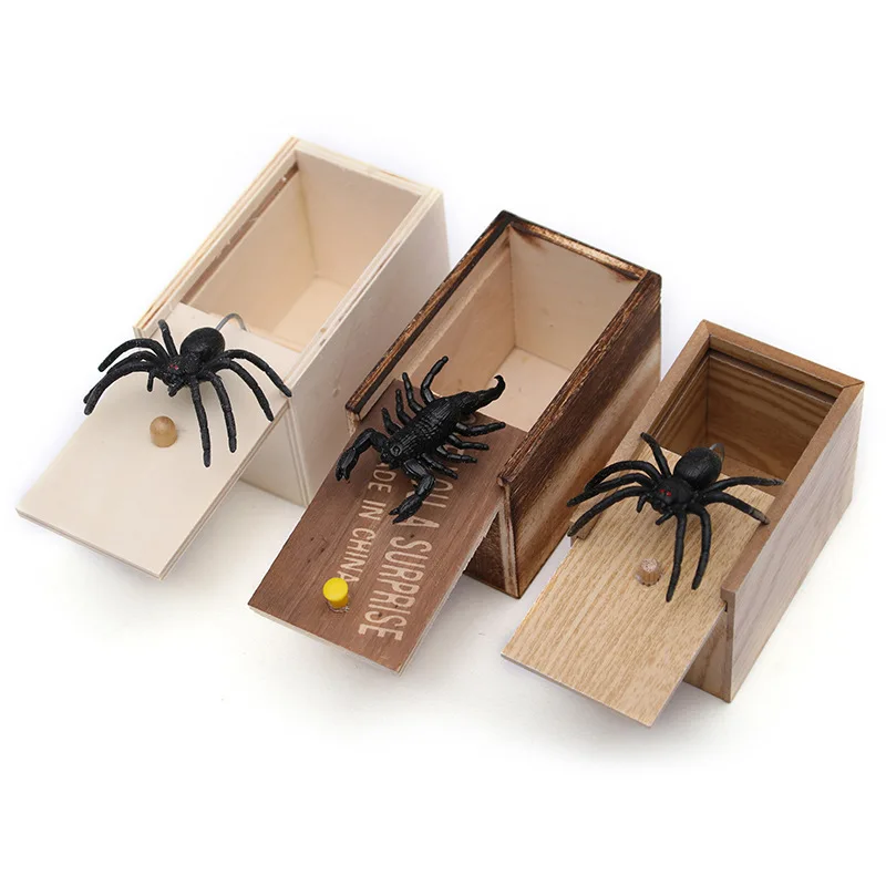 

New Trick Spider Funny Scare Box Wooden Hidden Box Quality Prank Wooden Scare Box Fun Game Prank Trick Friend Office Toy Gift
