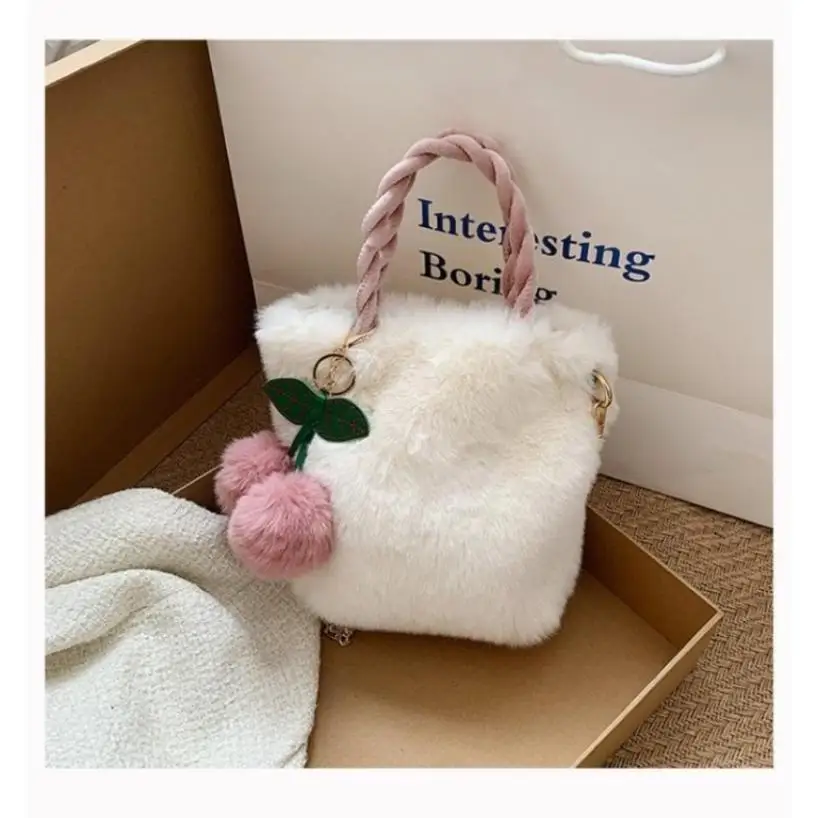 1 Pcs Plush Handbag Women's Shoulder Bags Messenger Bag Winter Warm Fluffy Bucket Bag