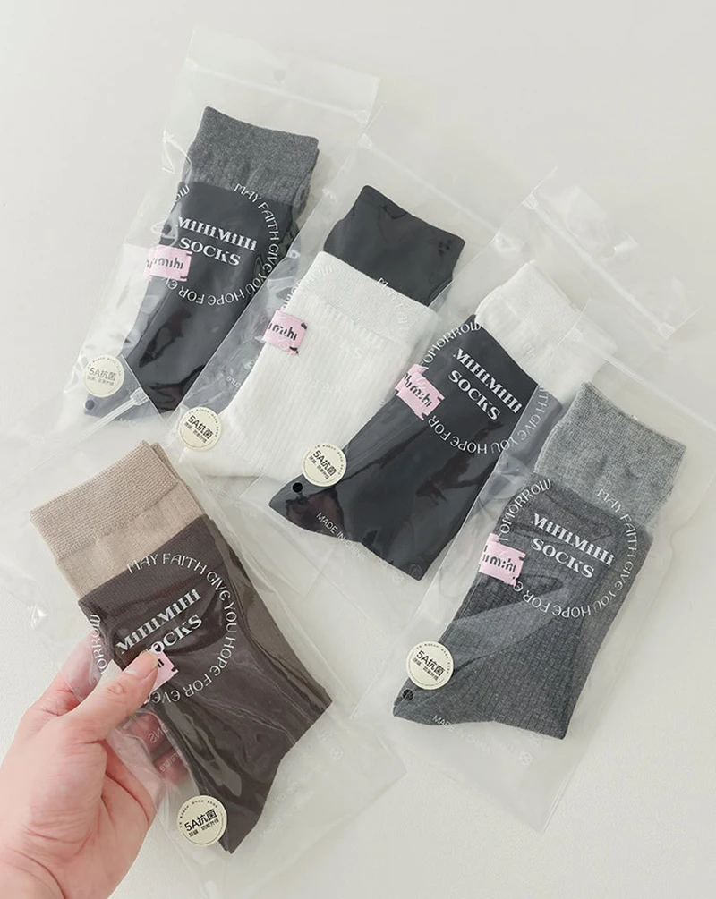 Mode für Frauen Retro koreanische rosa Label Englisch Brief gestreifte Baumwoll socken Frühling Herbst weich bequem bequem Mid-Tube Sport Sox – Detail 14