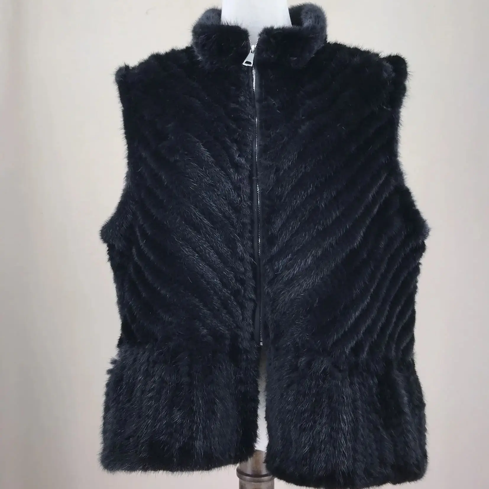 Real Mink Fur Vest Waistcoat Lining 2023 New Design Classic Black V Neck Zipper Gilet 210912 men s sweater cardigan winter 100% mink fleece standing neck knit zipper coat thickened warm jacket cashmere tops korean version