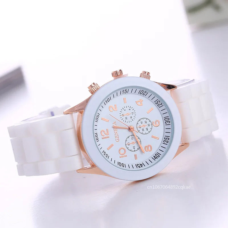 Orologio mimetico in silicone da ragazza Orologio da polso al quarzo con cristalli scintillanti Cinturino in PU casual alla moda e alla moda Quadrante rotondo con orologio con diamanti  1511