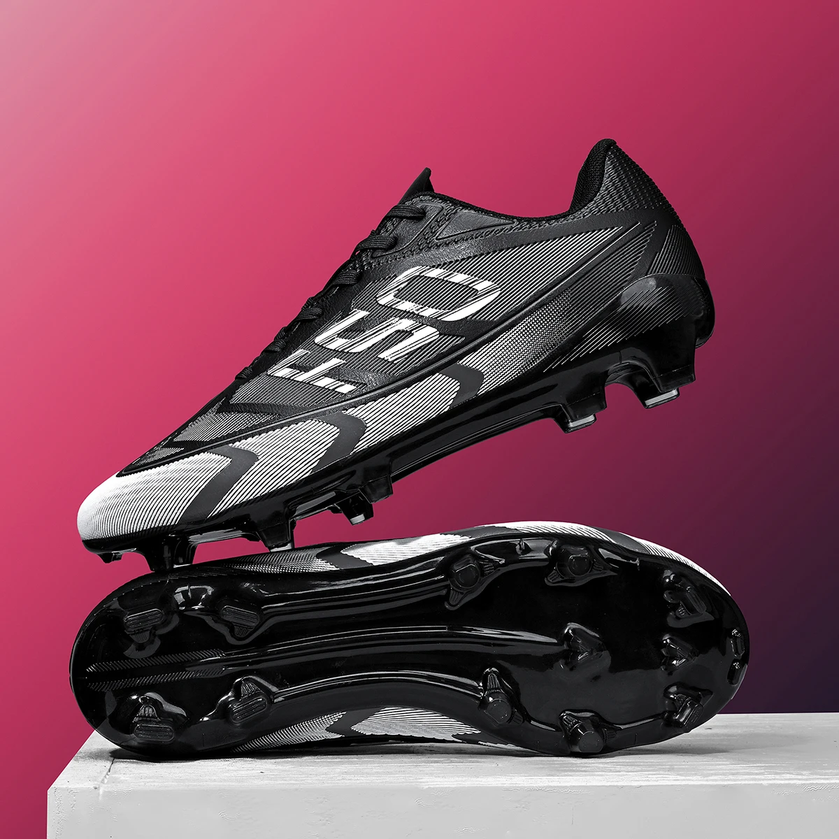 Low‑Cut Football Cleats 5