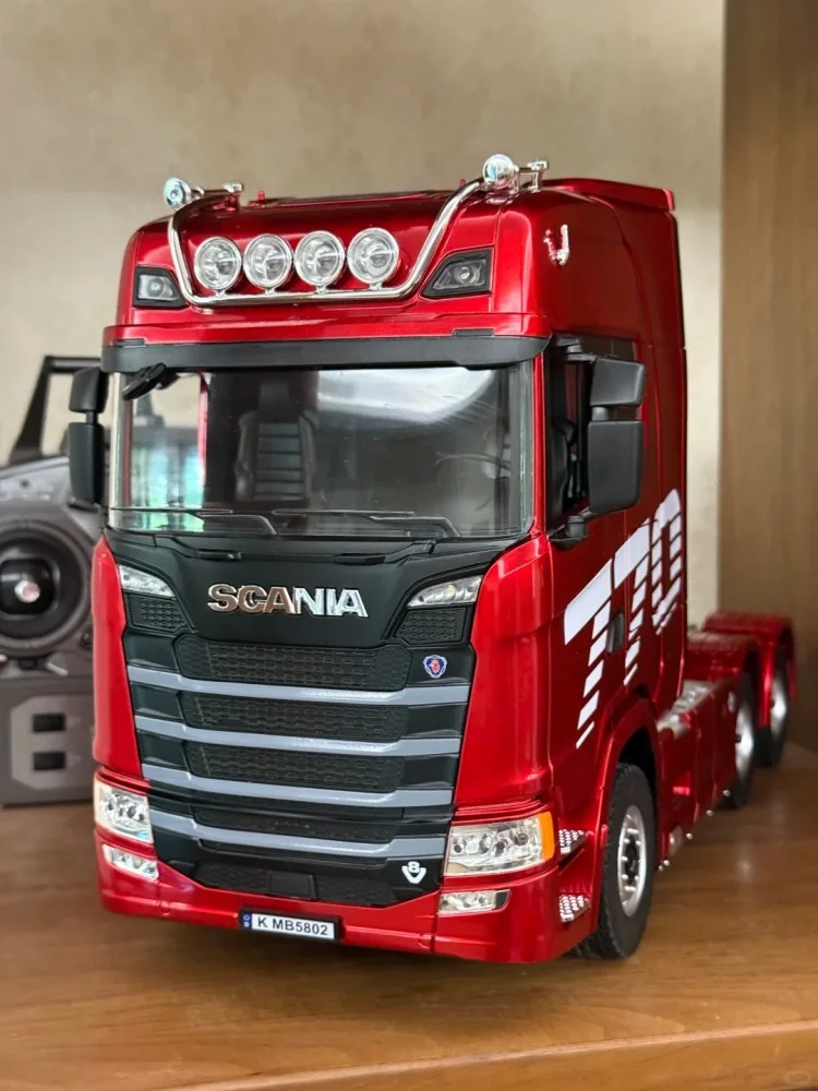 小*狗様 1/18 HUINA SCANIA 770S RC 赤 HUINA 1/18 19CH RC Truck 1501 770S Scania Alloy Tractor 2.4G