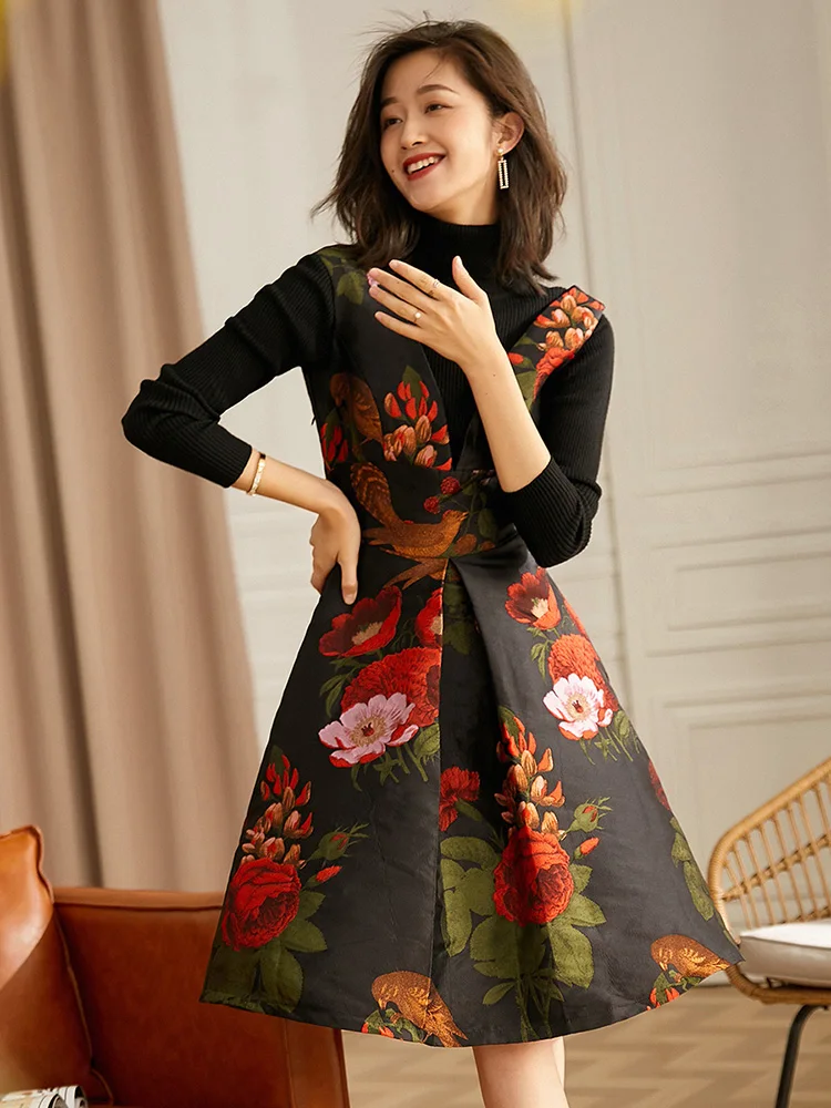 

Vintage V-neck Dress Jacquard Sleeveless Tank Embroidered Zipper Elegant Floral Strap for Women Autumn A-line Party Gowns Dress