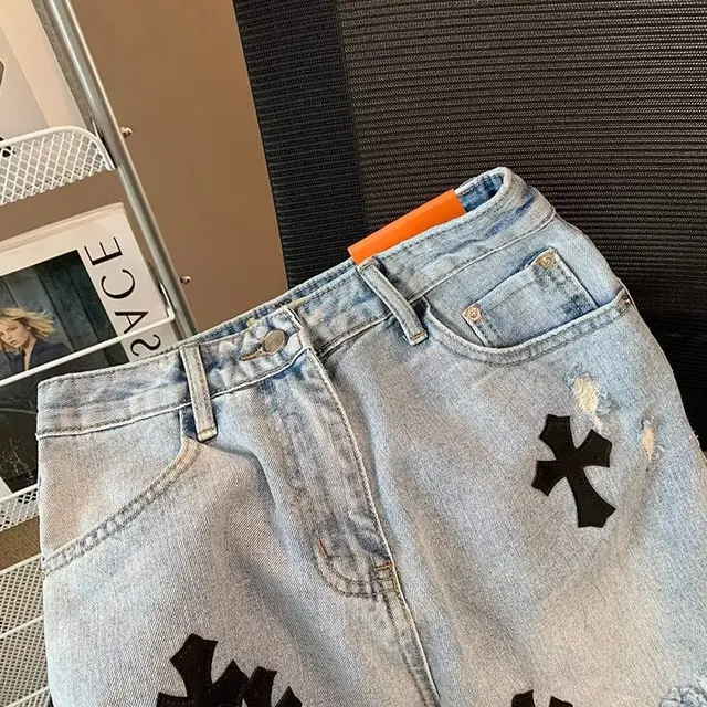 Design brand Summer Man Jeans Y2K Ripped Damage Denim Shorts High Street Cross patch With Embroidery Shorts Jeans 4