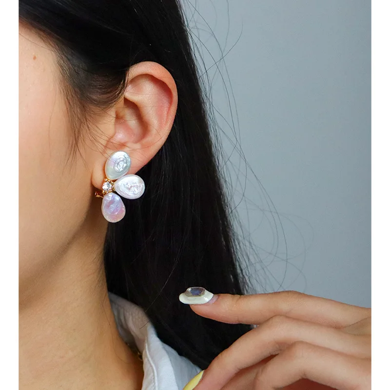 Brass With 18K Gold Zirconia Natural Pearl Flower Stud Earrings Women Jewelry Punk Party T Show Gown Runway Korean Japan INS