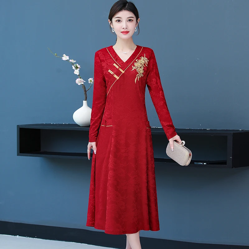 

Chinese Style Women's Jacquard V Neck Dress Vintage Elegant Midi Dress Autumn Floral Dress Women Party Casual Maxi Vestidos