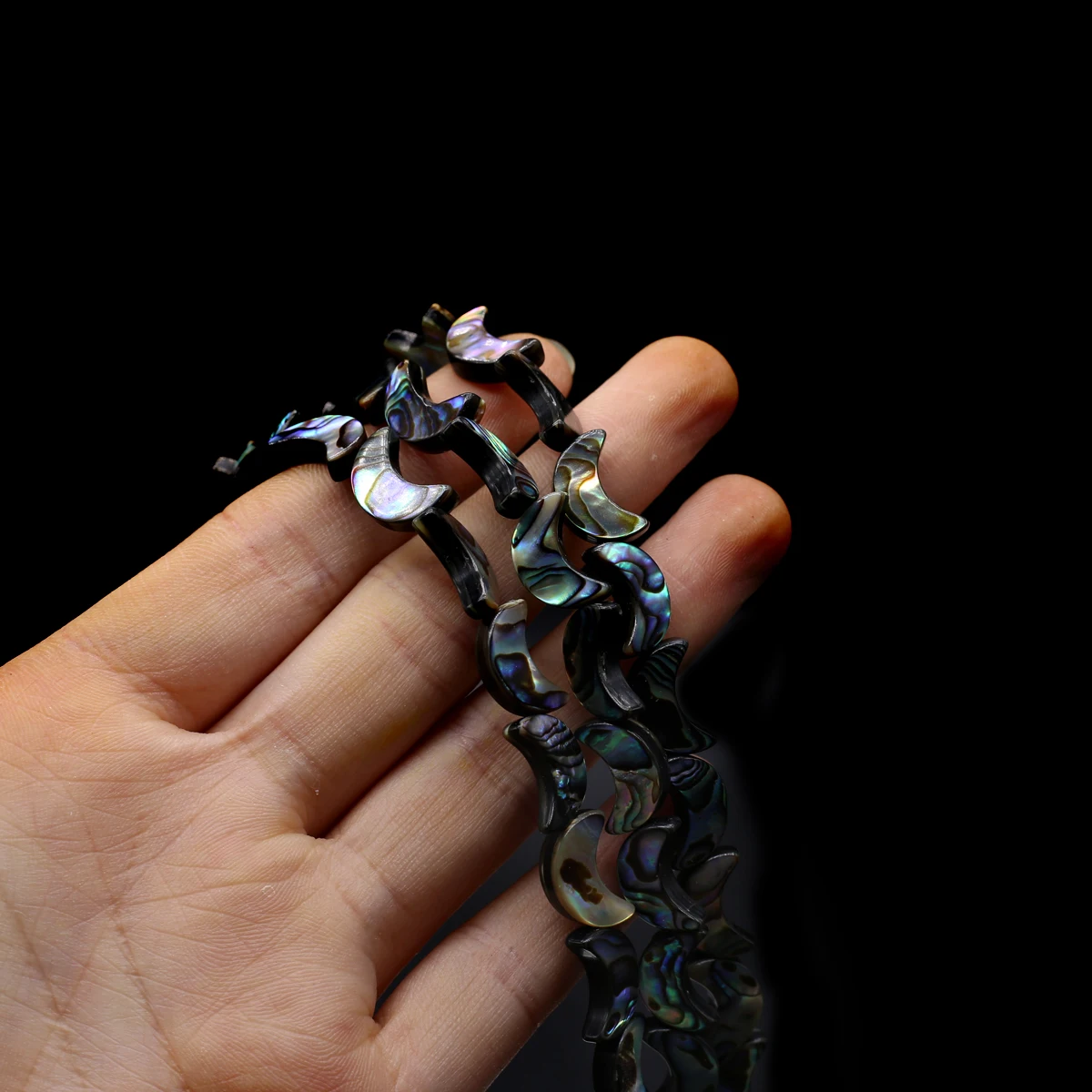 Natural Freshwater Black Shell Beads Moon Shape Loose Spacing Beaded Jewelry Making Necklace Earrings Bracelet Accessories Gift