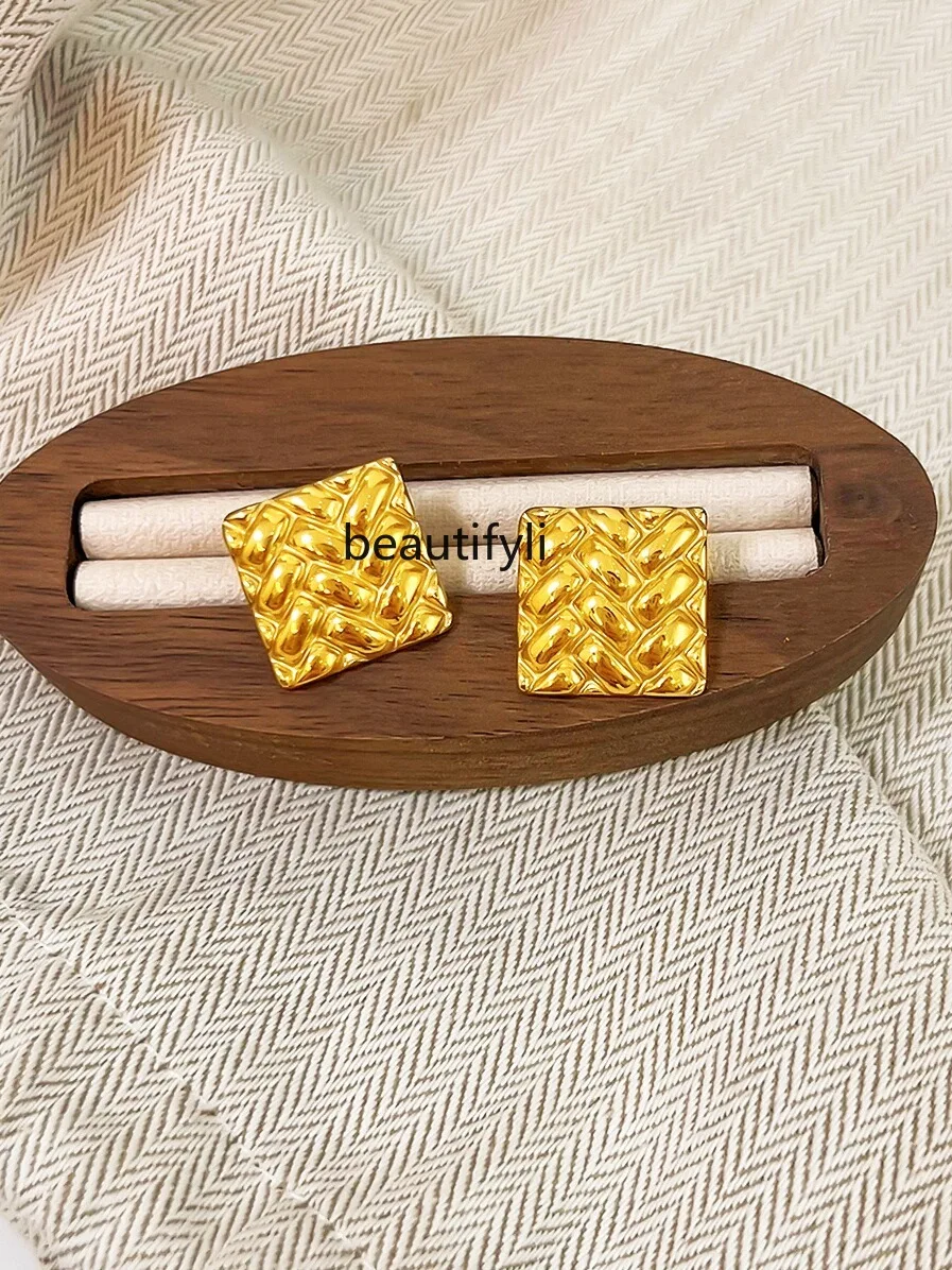 

European and American Classic Plaid Mid-Ancient Style Woven Earrings Vintage Metal Gold Earrings High-Grade