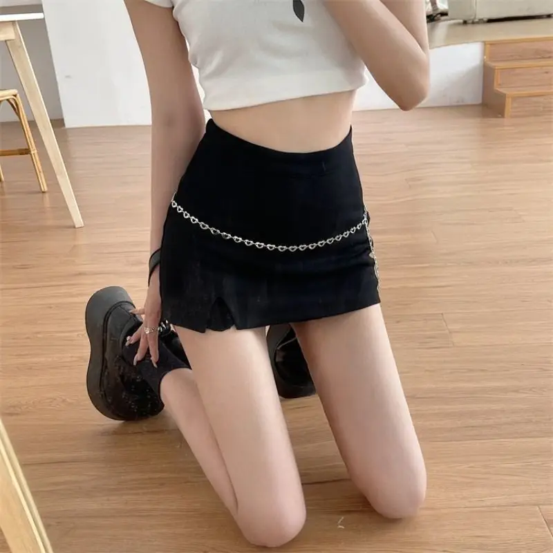 

Black Sexy Short Mini Skirt for Women Love Chain High Waist Korean Fashion Acubi Y2k Streetwear Gothic Vintage Rock Ladies Kpop