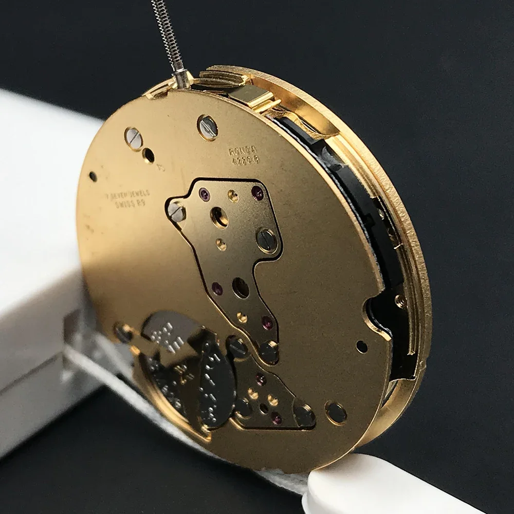 

Ronda Golden Quartz Watch Movement 4220.B Standard Parts Seven Jewels plus Battery 4.4 mm 12½''', 28.00 mm Multifunction Second